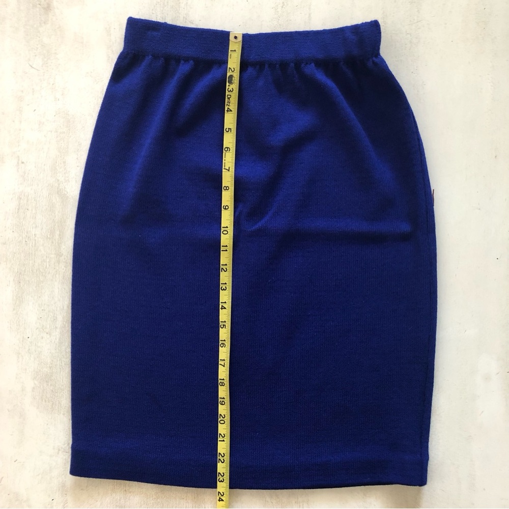 St. John Cobalt Blue V-Neck Cardigan pencil skirt two piece suit size medium - Picture 8 of 14